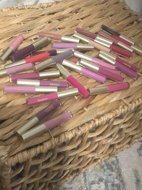 Assorted Marina Pink Lip Gloss Set — Moisturizing Shine